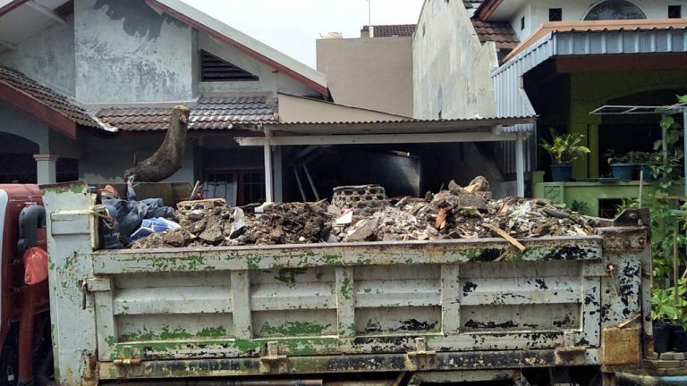 jasa-buang-puing-surabaya