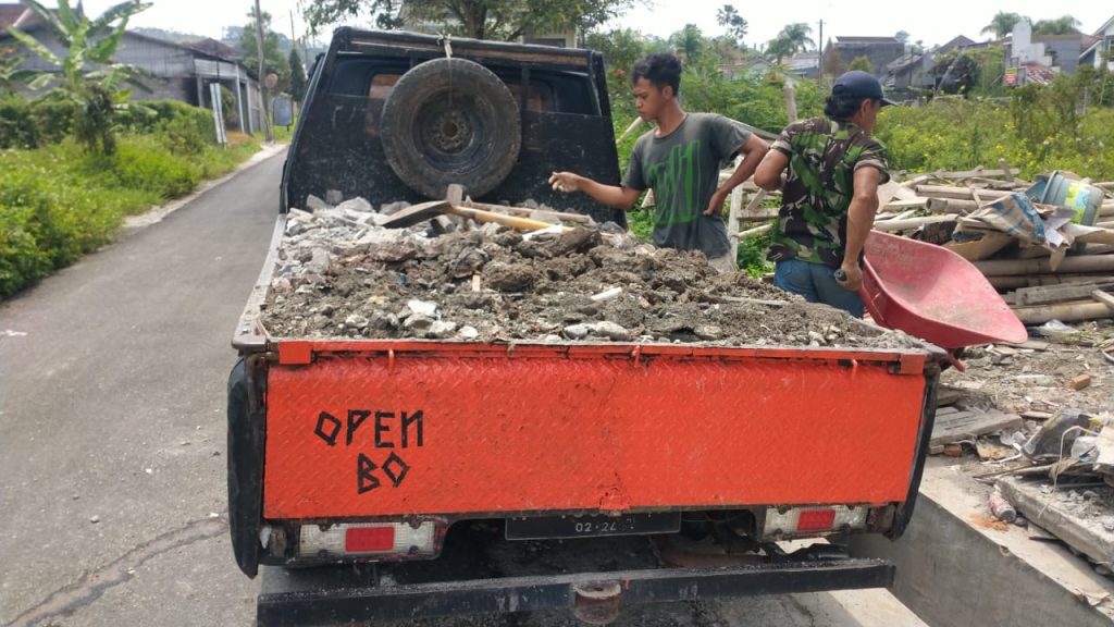 Jasa buang puing terbaik Salatiga
