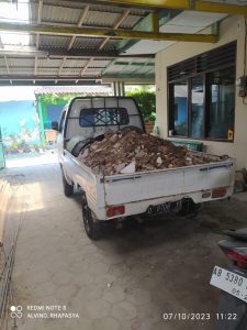 Jasa buang puing di pati