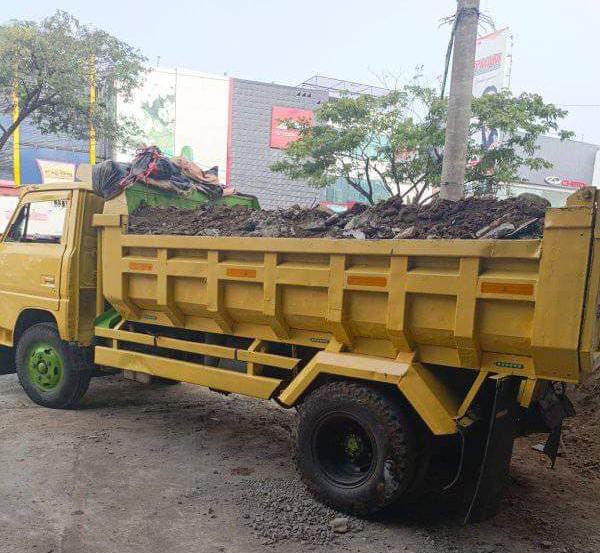 Jasa profesional buang brangkal, puing bangunan, dan sampah proyek di area Jogja dengan proses cepat dan aman