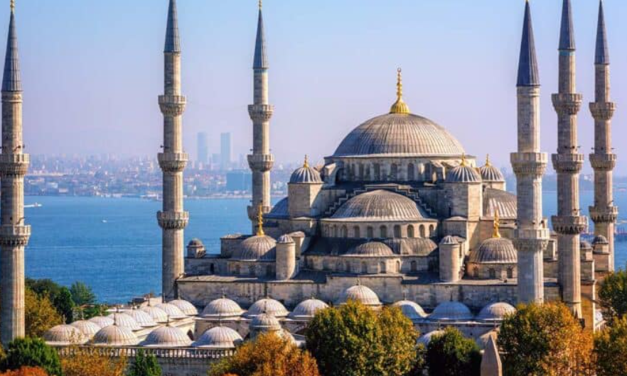 Menikmati Liburan Nyaman di Taksim Istanbul