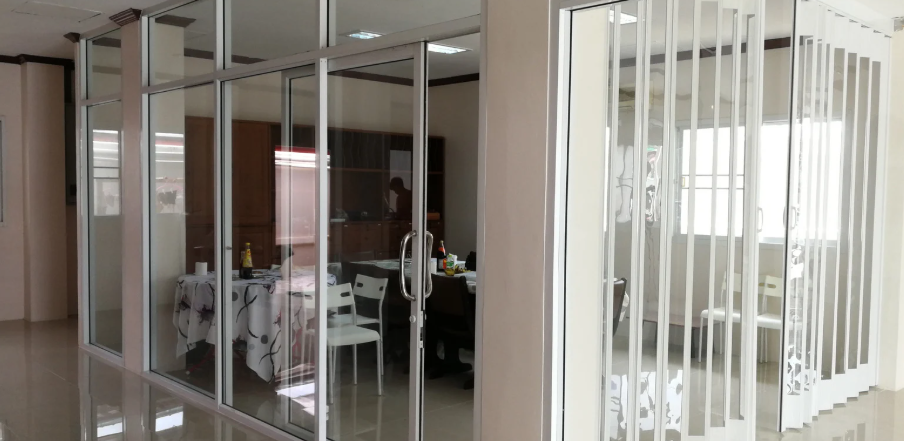 Jasa Pembuatan Pintu Aluminium di Yogyakarta