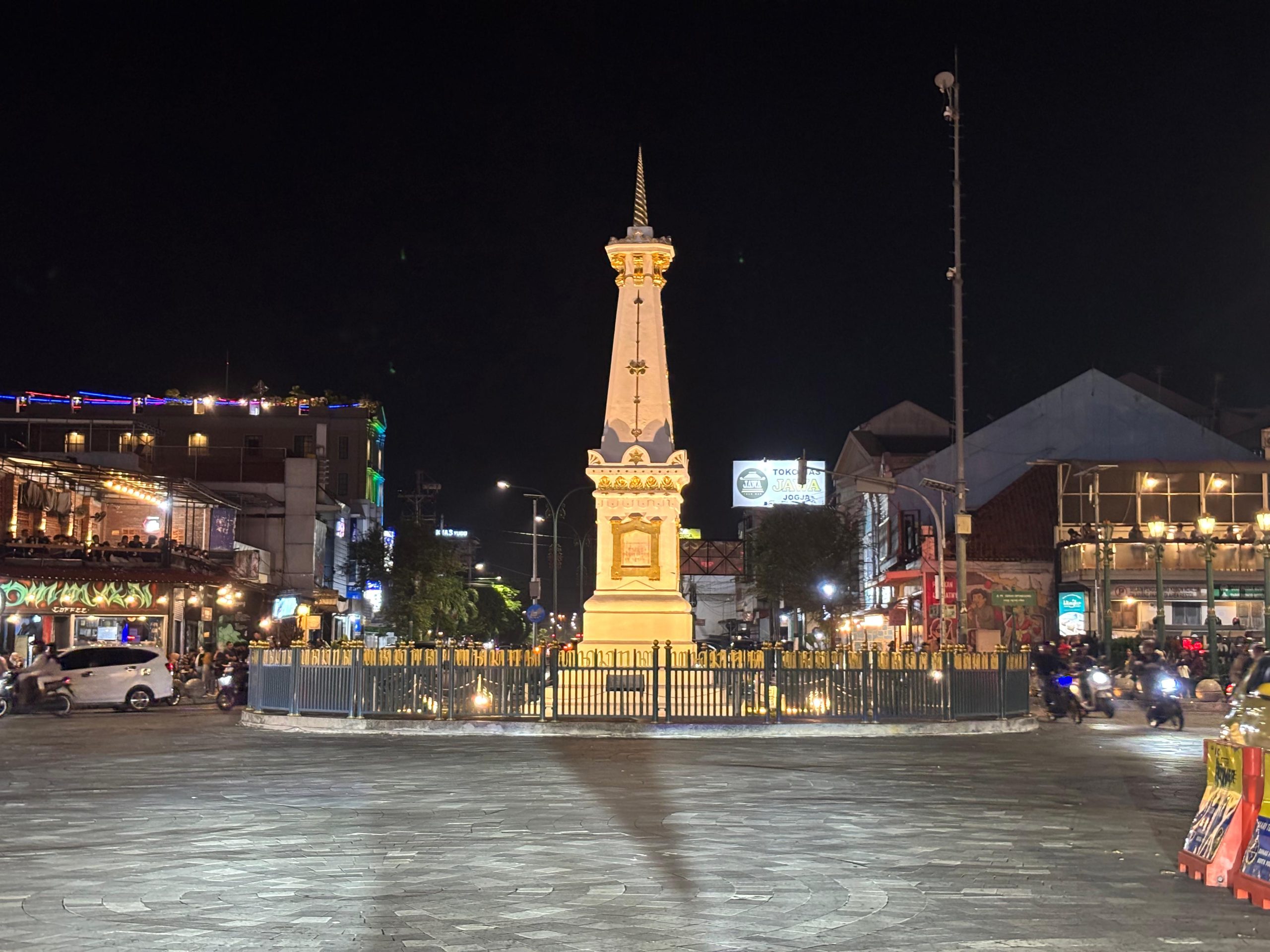 tugu jogja